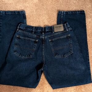 Wrangler Authentics Classic 5 Pocket Dark Wash Jeans. Size 34x32. NWOT